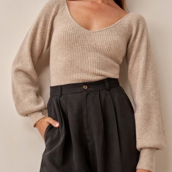 Reformation Sweaters - Reformation Hart Cashmere sweater size small